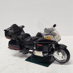 New-Ray VTG 1996 Honda 1:12 Honda Goldwing 1500 Plastic Model Painted Black